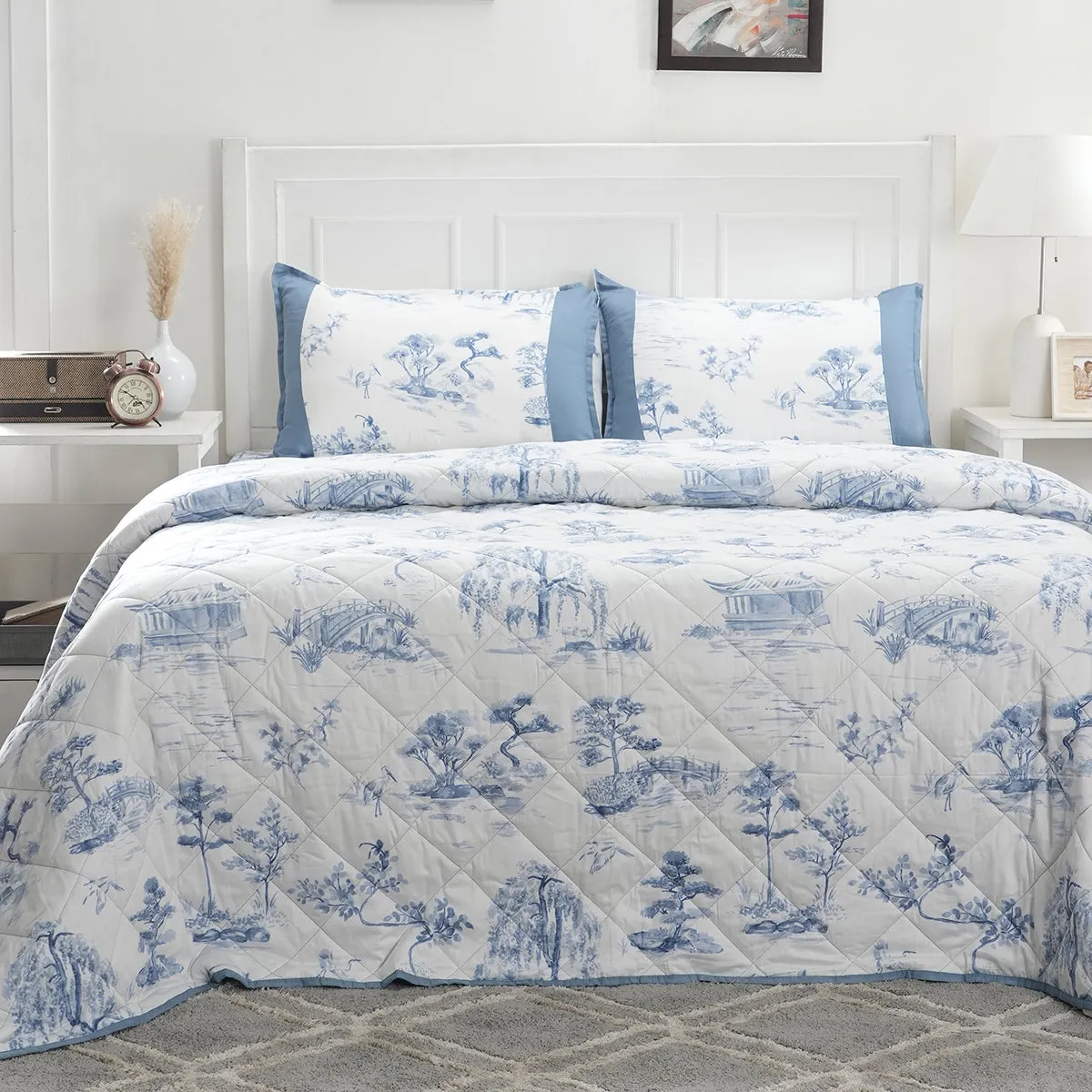 Royal Botanic 115 GSM Nature Toile Blue Quilt/Quilted Bed Cover