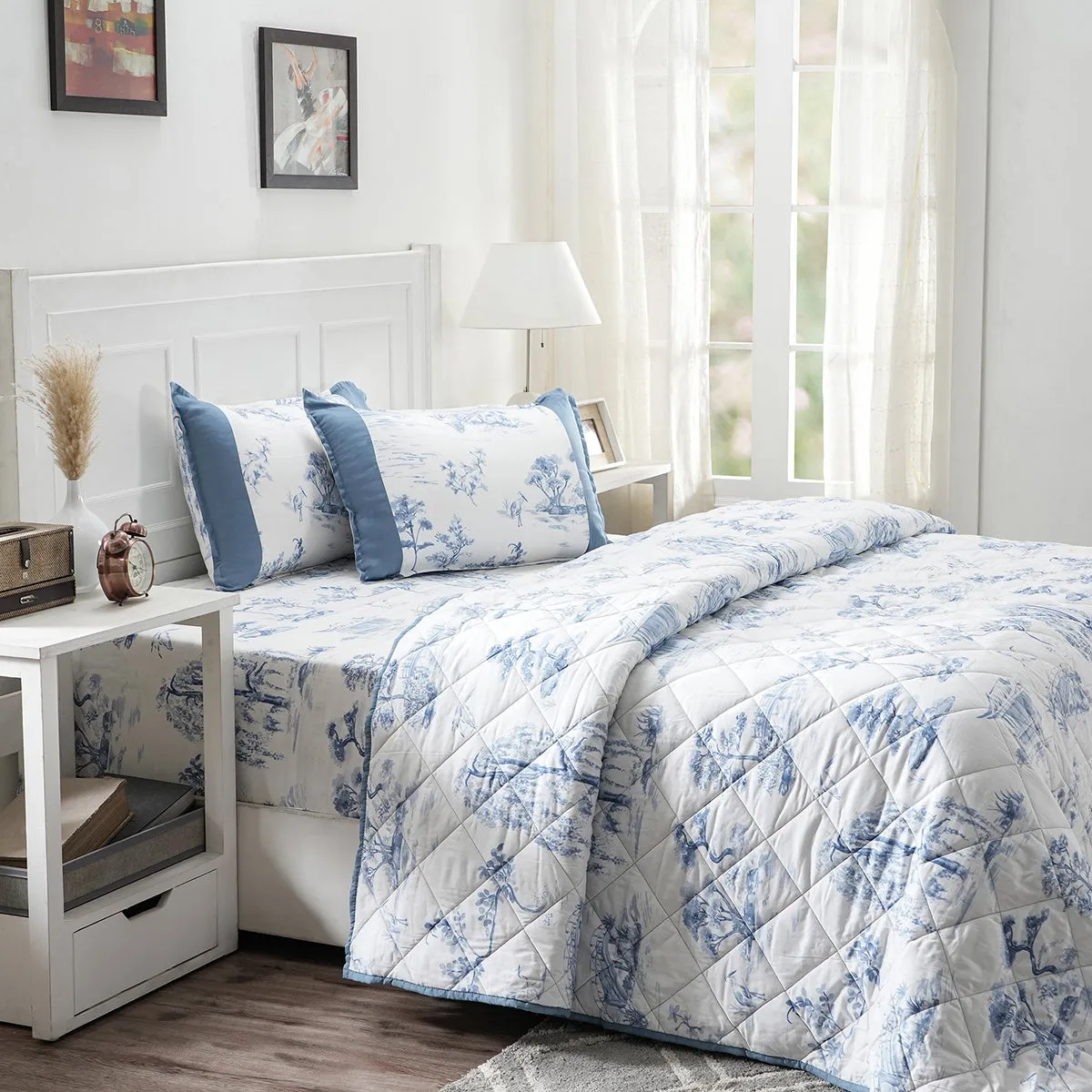 Royal Botanic 115 GSM Nature Toile Blue Quilt/Quilted Bed Cover